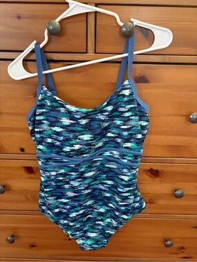 L.L. Bean saltwater essentials one piece size 10